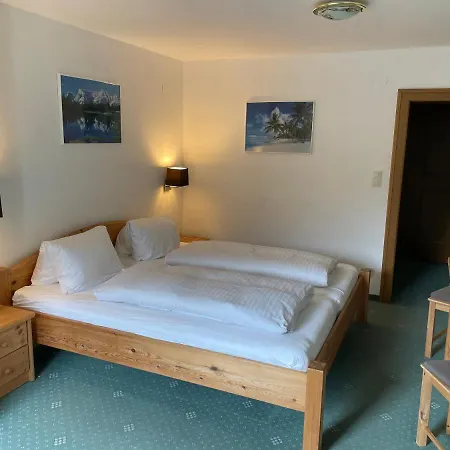 Arlbergsun 페트노이 암 아를베르크